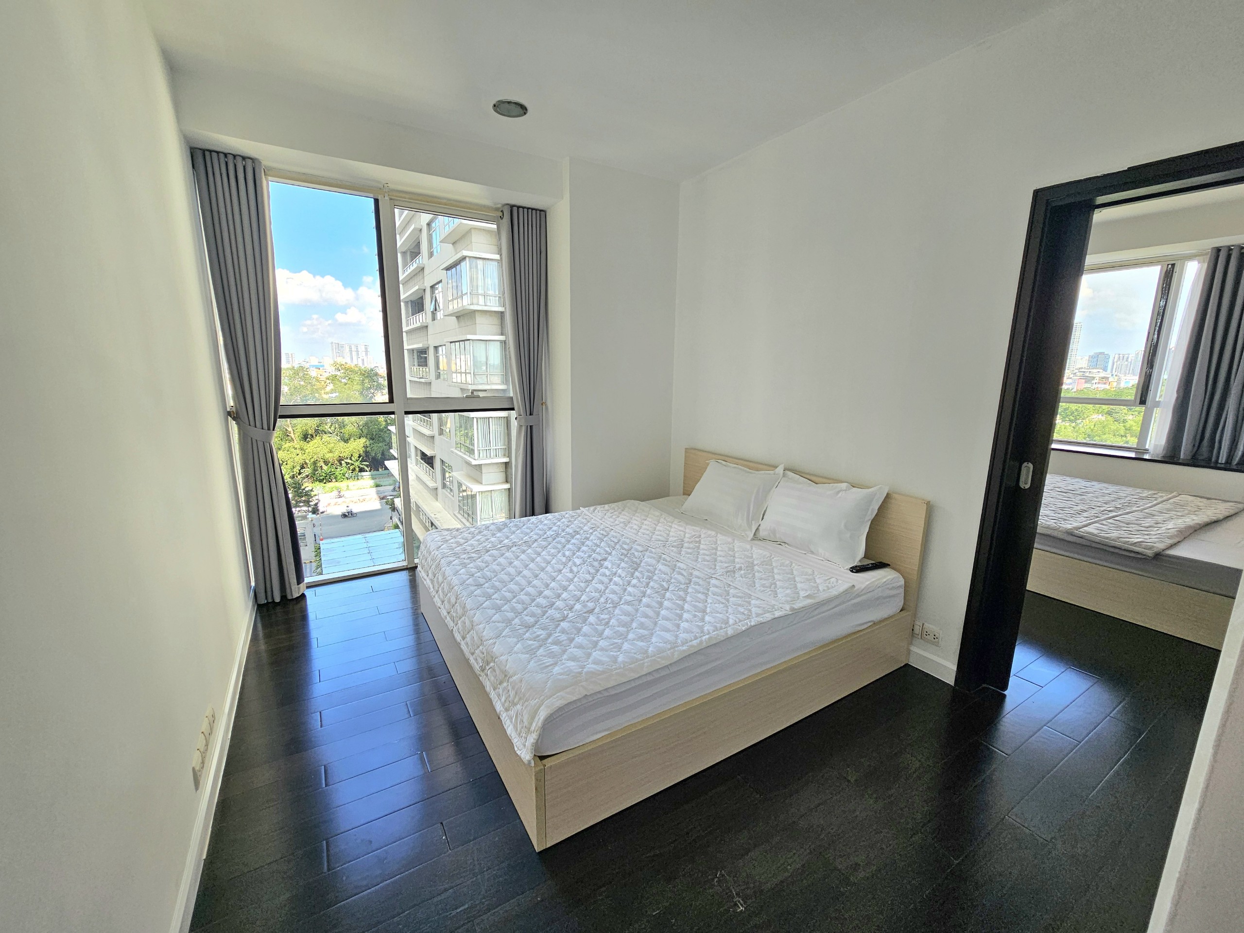 Bán căn hộ Sunrise City, Nguyễn Hữu Thọ, Quận 7 có 4 phòng ngủ đối diện siêu thị Lotte 7