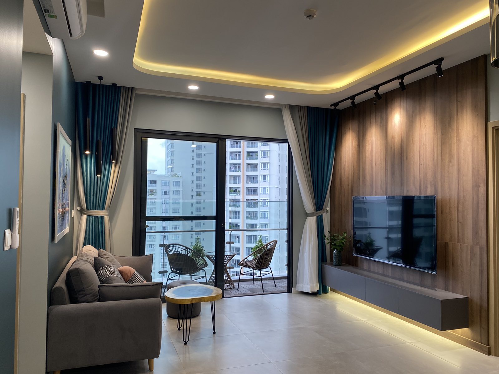 The Antonia Phu My Hung apartment for rent, District 7 corner apartment, high floor, river view