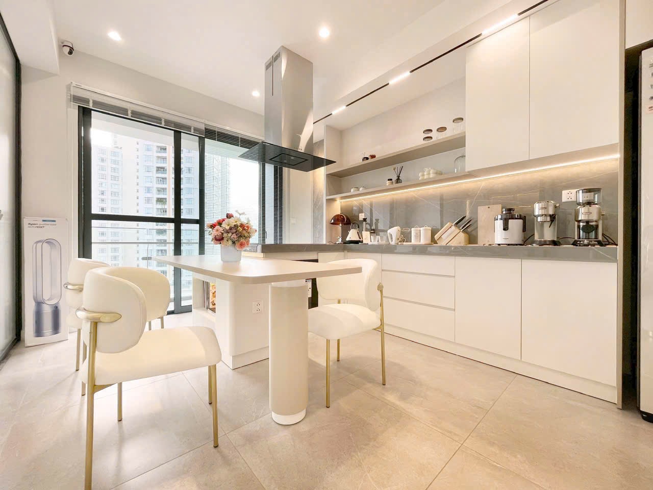 Bán căn hộ The Antonia Phú Mỹ Hưng, Quận 7 có 2 phòng ngủ, lầu cao, view sông 2