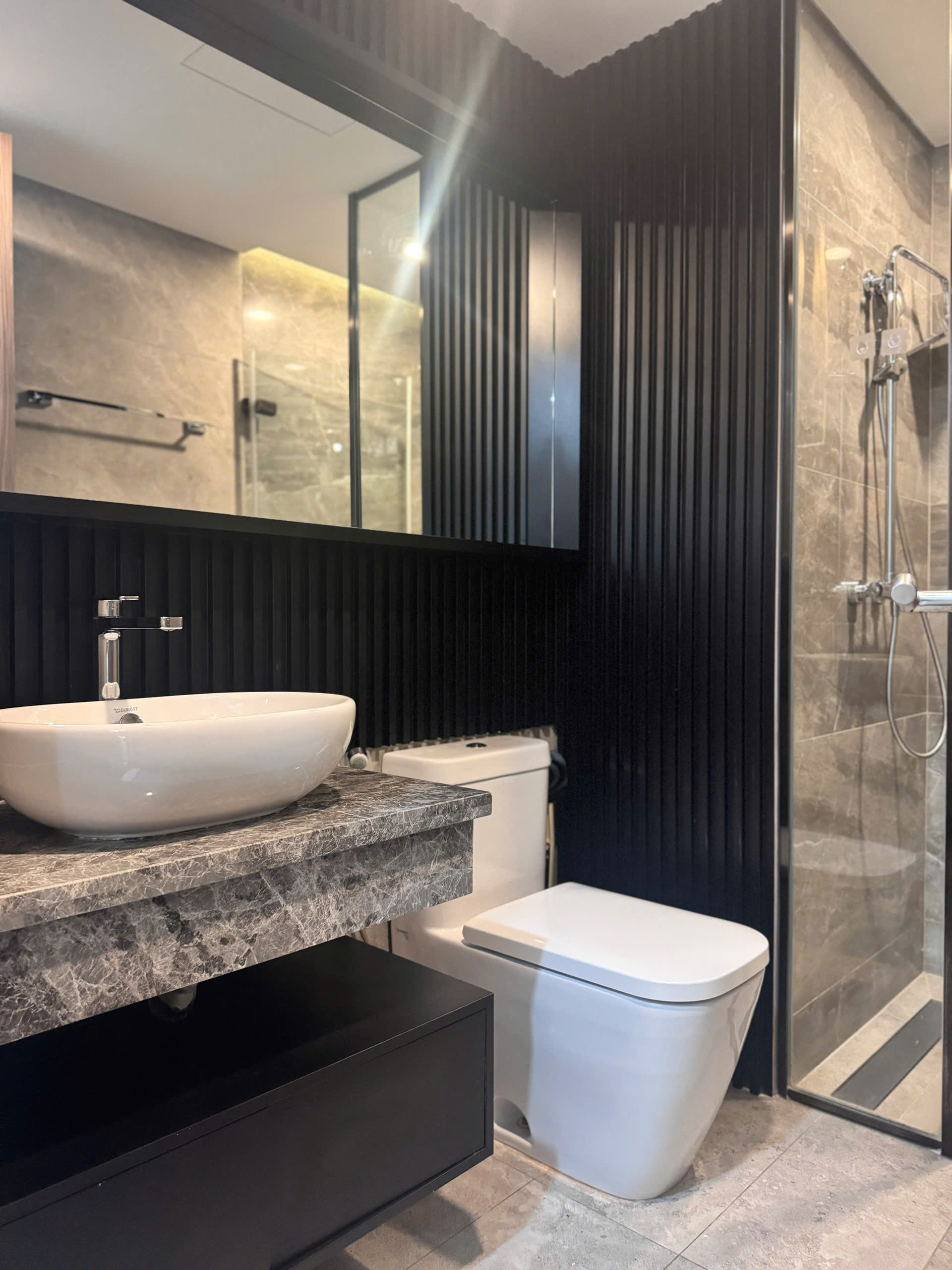 Cho thuê căn hộ The Peak Midtown M8 Phú Mỹ Hưng, Quận 7 căn góc có 2 phòng ngủ view sông – 122.95m2 5