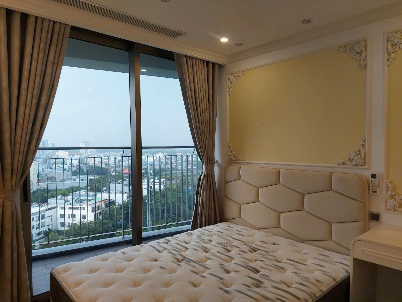 Bán hoặc cho thuê căn hộ The Peak Midtown Phú Mỹ Hưng, Quận 7 có 4 phòng ngủ, sổ hồng 7