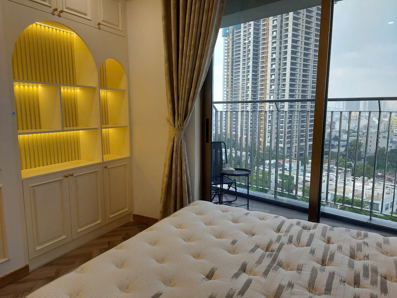 Bán hoặc cho thuê căn hộ The Peak Midtown Phú Mỹ Hưng, Quận 7 có 4 phòng ngủ, sổ hồng 4