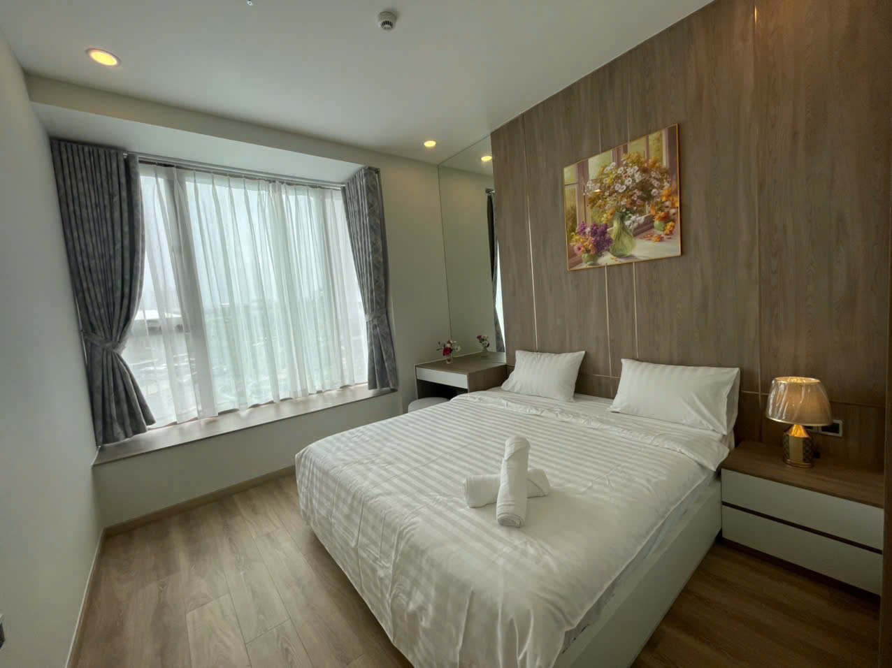 Cho thuê căn hộ The Peak Midtown M8 Phú Mỹ Hưng, Quận 7 có 2 phòng ngủ, view đài phun nước 12