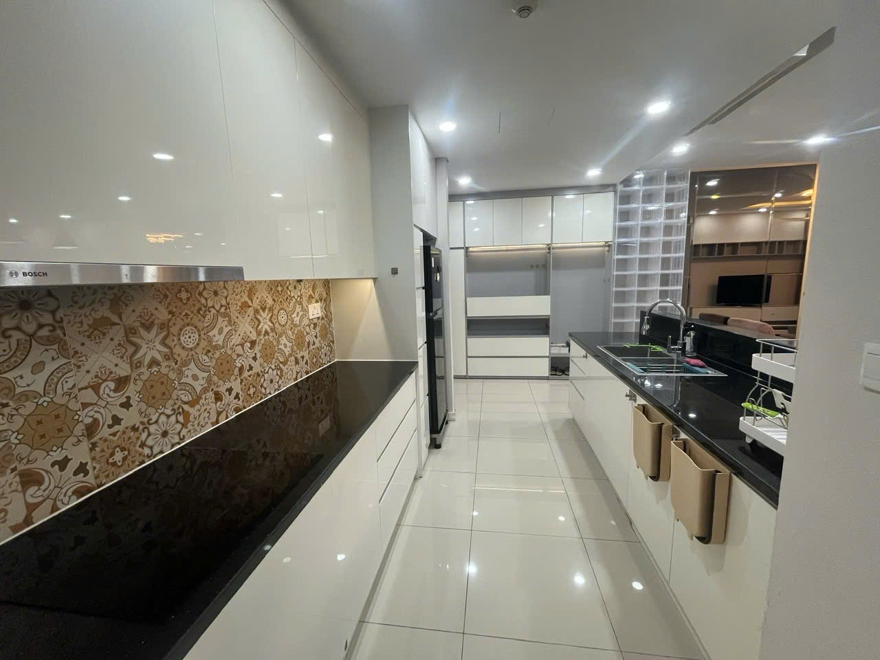 Cho thuê căn hộ The View Riviera Point Quận 7 thiết kế 2 phòng ngủ, view sông, lầu 27 – 105m2 3