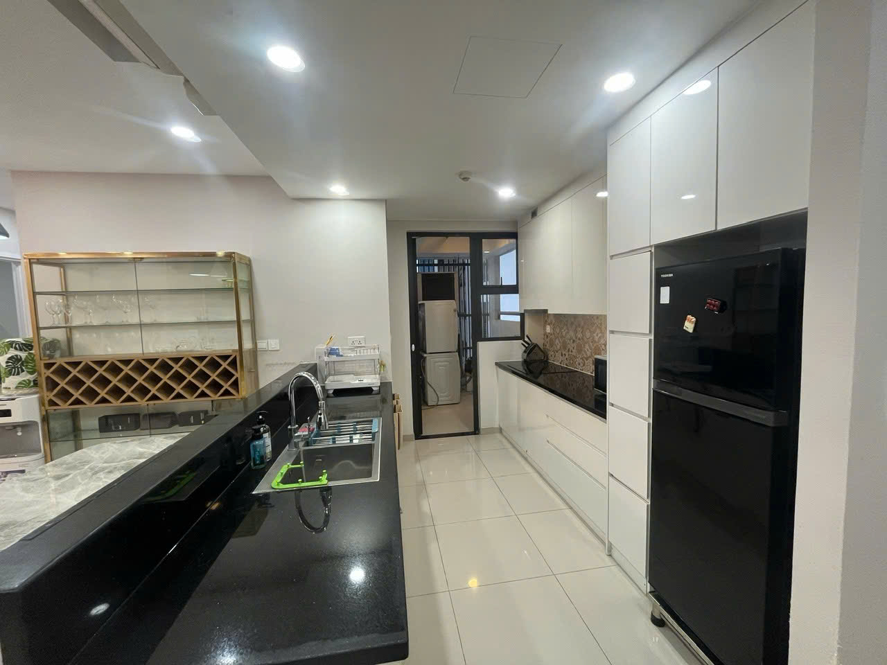 Cho thuê căn hộ The View Riviera Point Quận 7 thiết kế 2 phòng ngủ, view sông, lầu 27 – 105m2 2