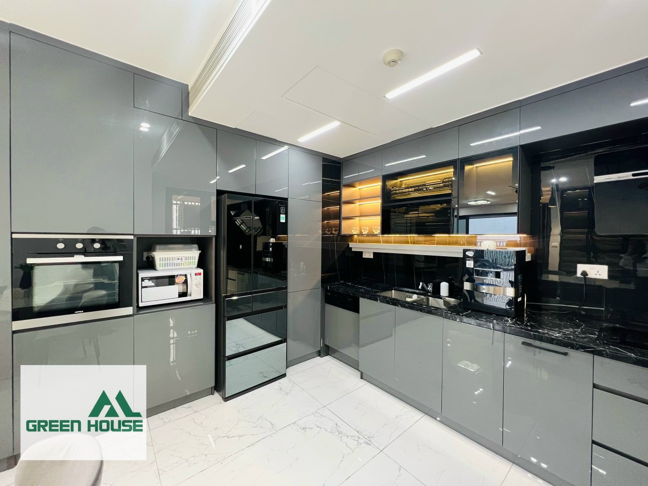 The View Riviera Point apartment for rent in District 7 beautiful house with high-class furniture 4