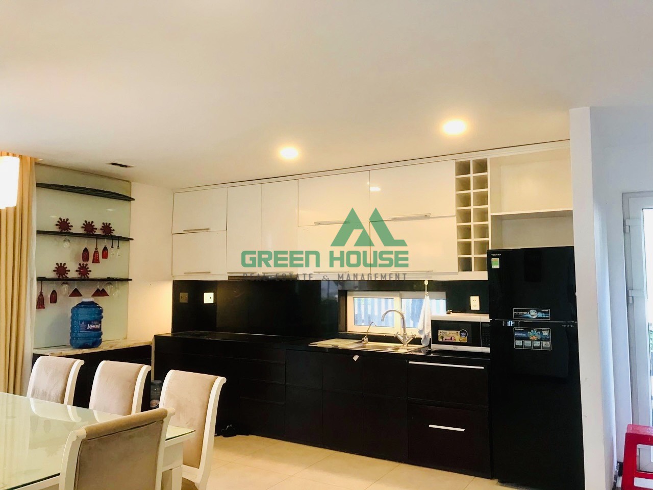 Cho Thuê Biệt Thự Có Hồ Bơi Phú Mỹ Hưng Giá Tốt 10