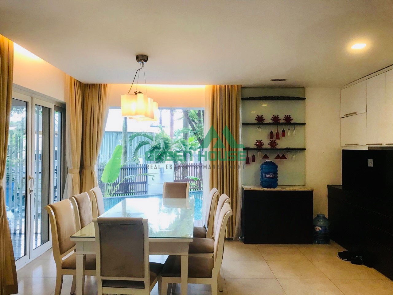 Cho Thuê Biệt Thự Có Hồ Bơi Phú Mỹ Hưng Giá Tốt 9