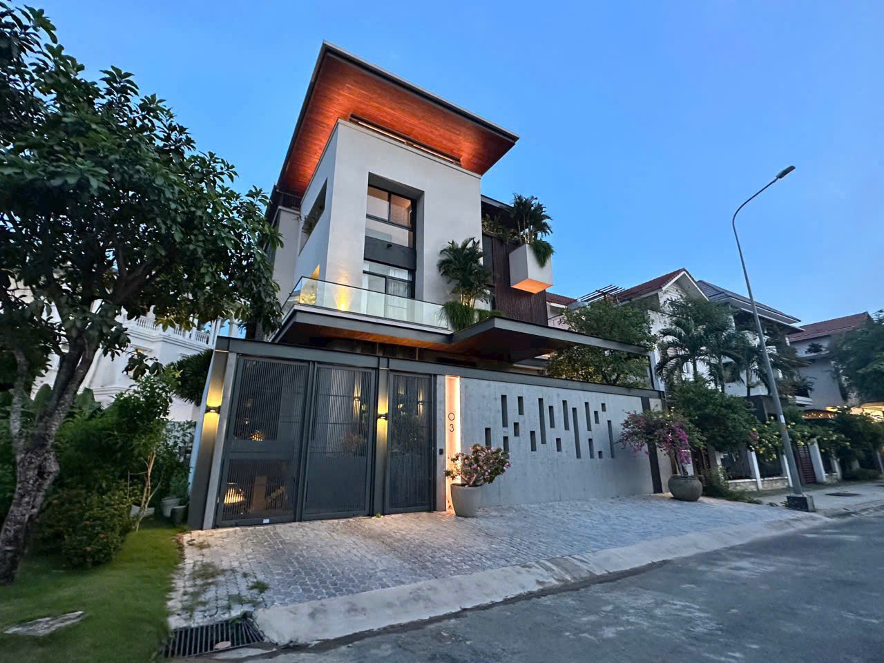 Bán đất biệt thự đơn lập đối diện trường Canada Phú Mỹ Hưng, Quận 7 view sông và công viên 3