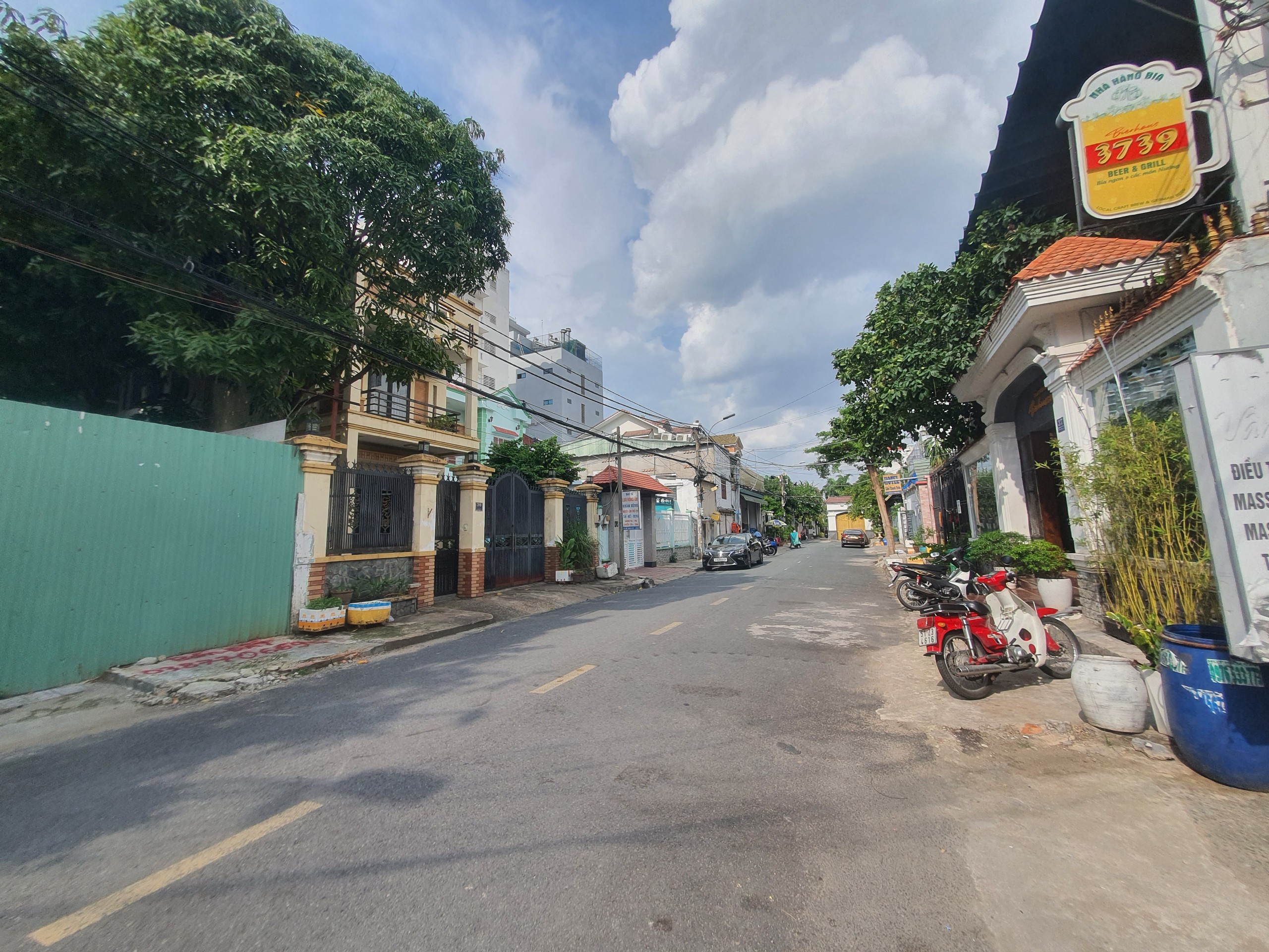 Bán đất mặt tiền đường số 39 Phường Bình Thuận, Quận 7 lô góc vị trí đẹp 2