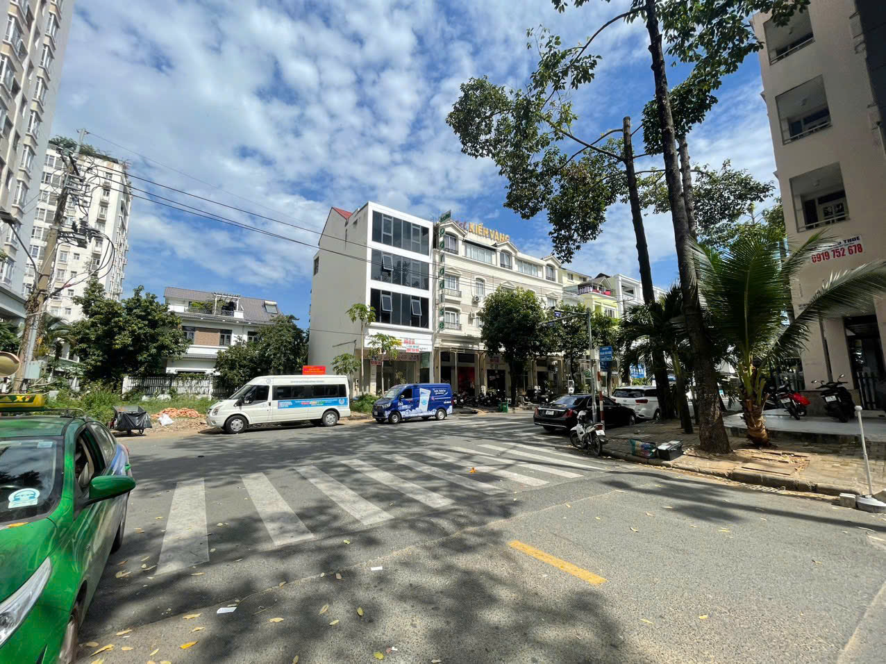 Bán đất mặt tiền Hưng Gia 5 Phú Mỹ Hưng, Quận 7 2 lô góc đường số 2 và Phạm Văn Nghị – 256.5m2 3