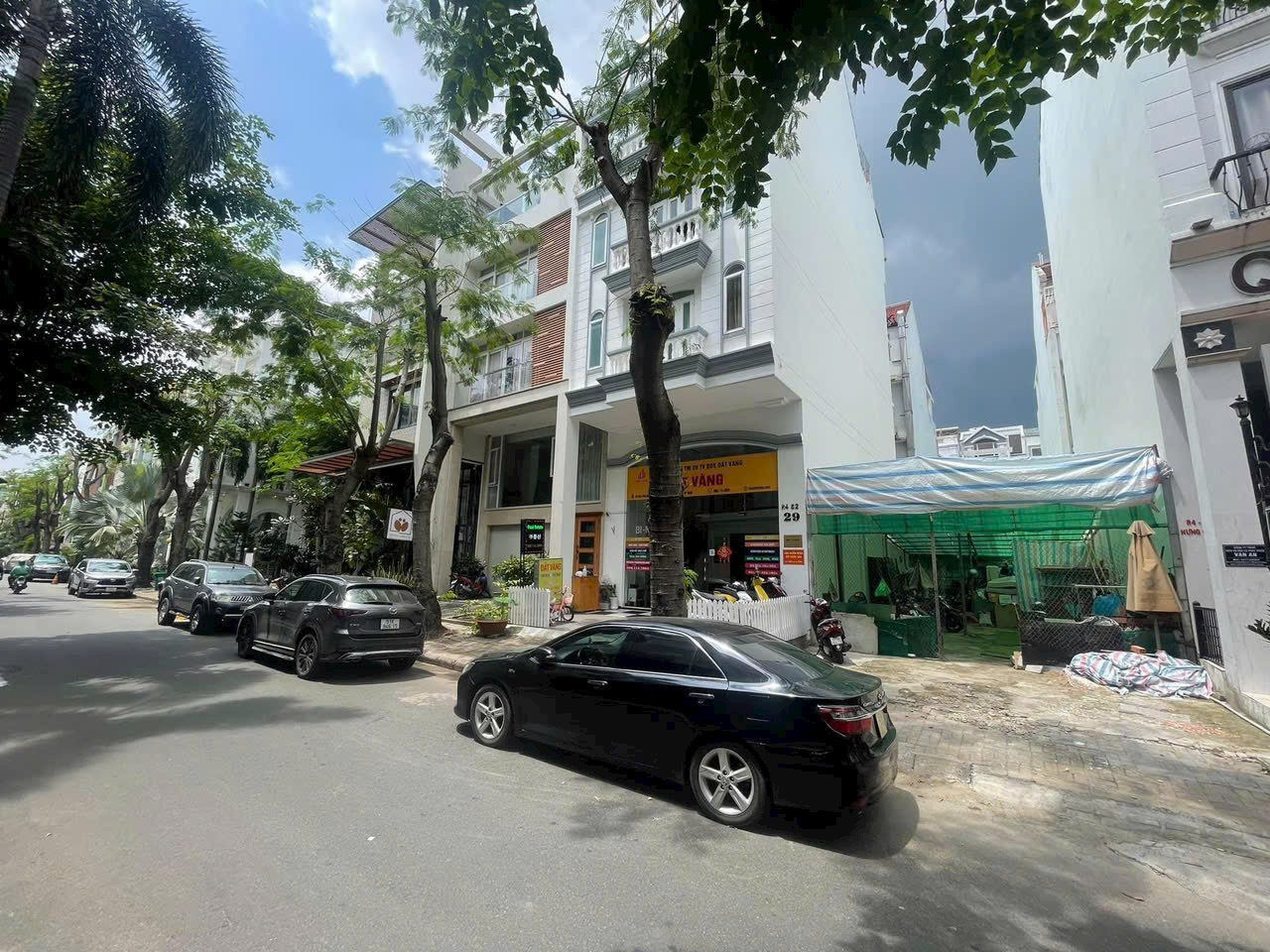 Bán đất mặt tiền Hưng Gia, Phú Mỹ Hưng, Quận 7 khu kinh doanh sầm uất được xây hầm+lửng+3 lầu 7