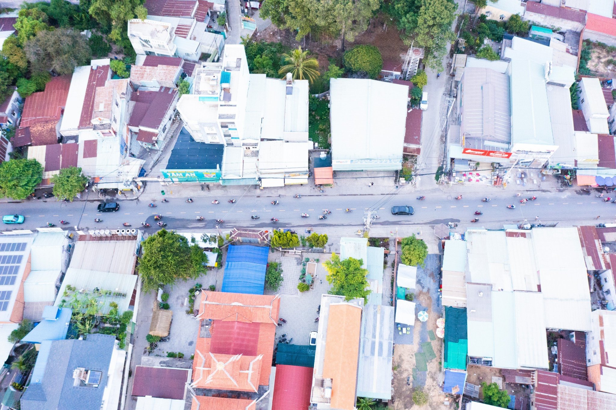 Bán đất mặt tiền Nguyễn Xiển, Phường Long Thạnh Mỹ, Tp. Thủ Đức mặt tiền rộng 14m, sổ hồng 1