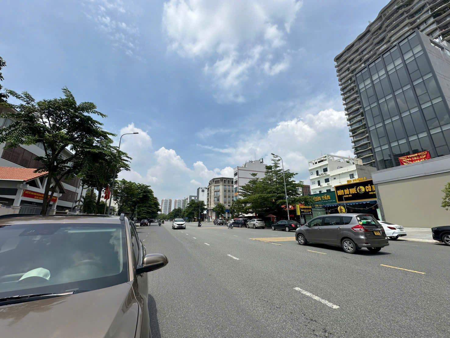 Land for rent in front of Truong Van Bang, Thanh My Loi, District 2 square land in a rare location – 320m2 5