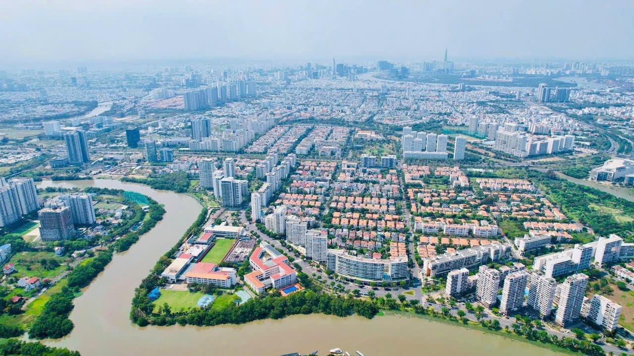 Bán đất mặt tiền Hưng Gia, Phú Mỹ Hưng, Quận 7 khu kinh doanh sầm uất được xây hầm+lửng+3 lầu 1