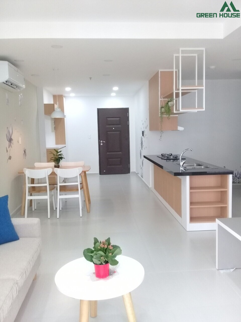 SCENIC VALLEY PHU MY HUNG APARTMENT FOR SALE OR LEASE 1