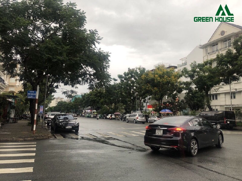 Cho thuê nhà phố kinh doanh tại Phú Mỹ Hưng 