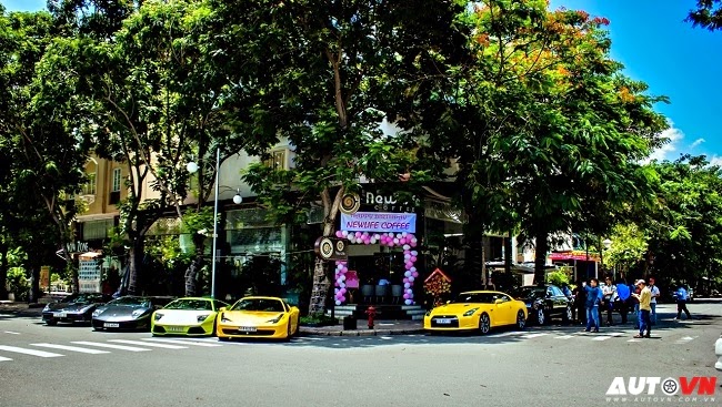 Cho Thuê Nhà Phố Kinh Doanh Hưng Gia Hưng Phước Góc Bùi Bằng Đoàn. 1