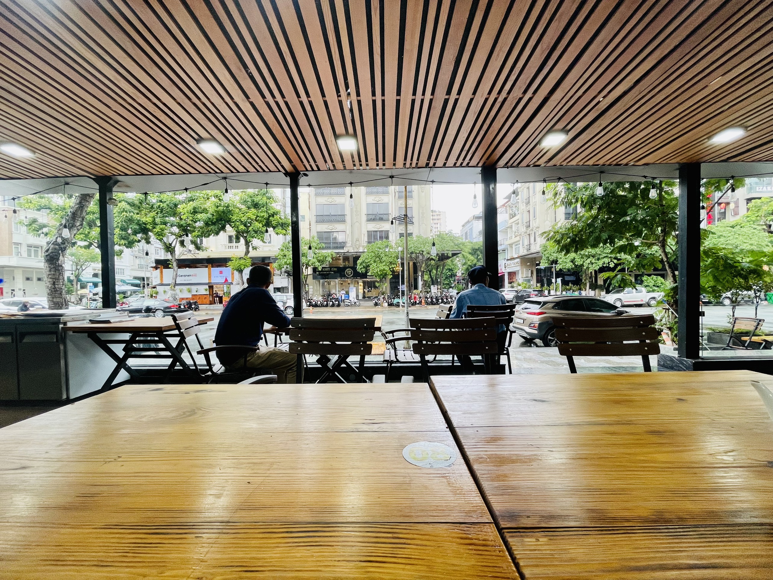 Bán khách sạn Diamond Hotel Phường Tân Quy, Quận 7 căn góc 2 mặt tiền 6