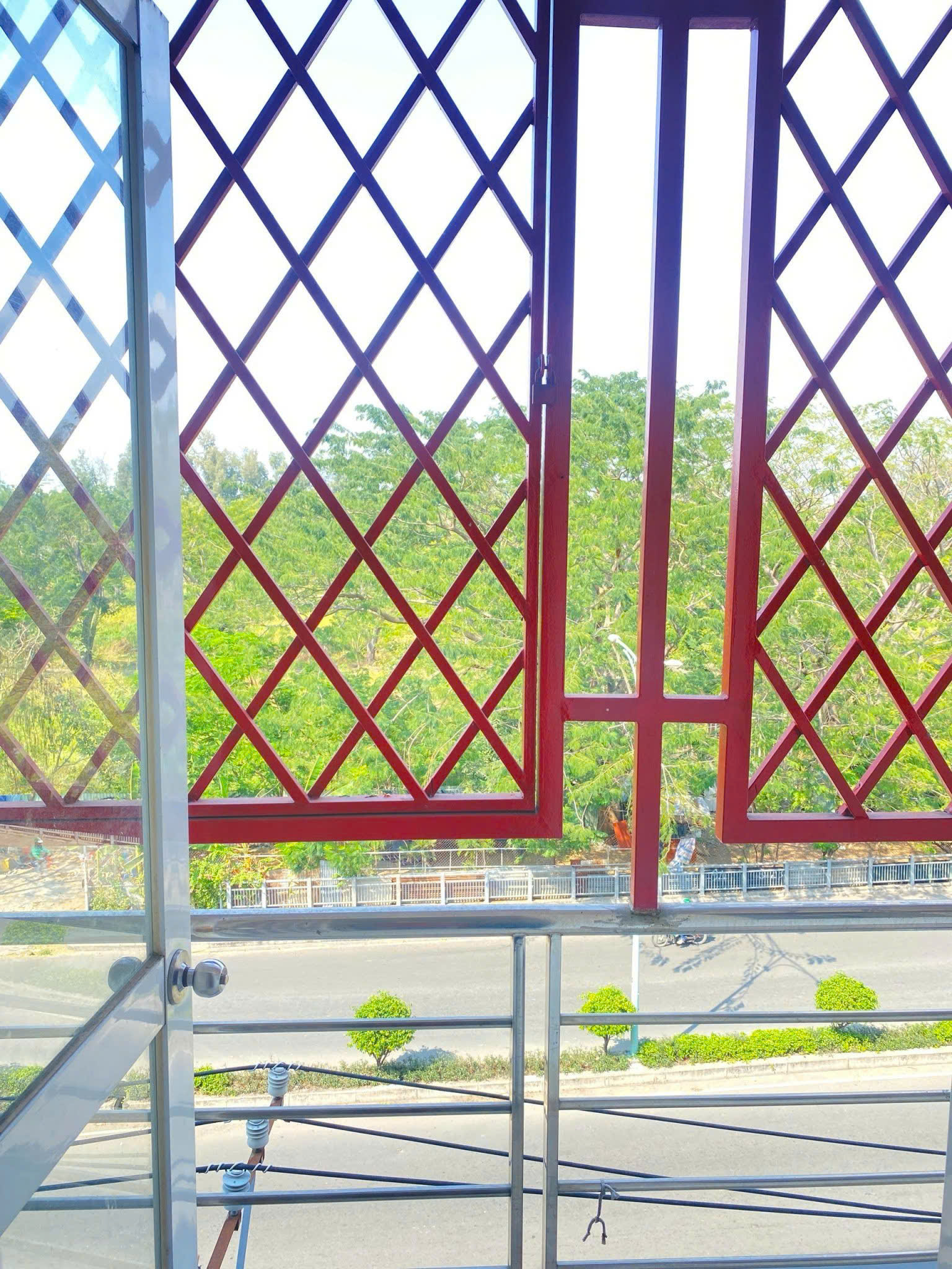 Bán hoặc cho thuê khách sạn Nam Phương Hoàng Hậu, KDC Trung Sơn, Bình Chánh có 2 mặt tiền 53 phòng 1