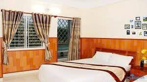 Bán hoặc cho thuê khách sạn Nam Phương Hoàng Hậu, KDC Trung Sơn, Bình Chánh có 2 mặt tiền 53 phòng 11