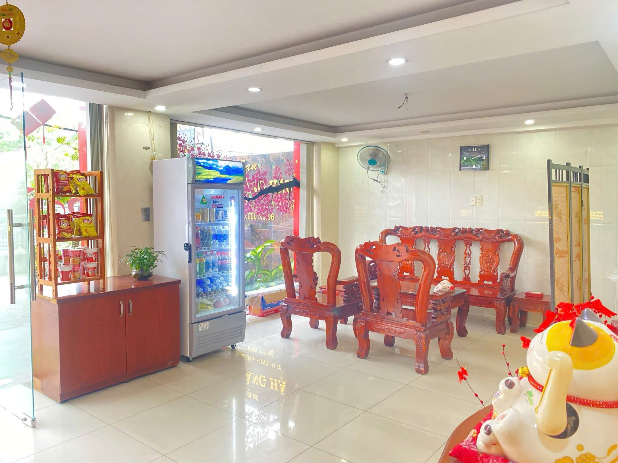 Bán hoặc cho thuê khách sạn Nam Phương Hoàng Hậu, KDC Trung Sơn, Bình Chánh có 2 mặt tiền 53 phòng 9