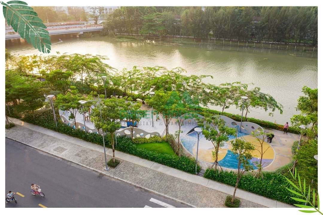 For Sale Midtown apartment in Phu My Hung - District 7- The Sale Price 5.1 billion vnd with car parking lot 3
