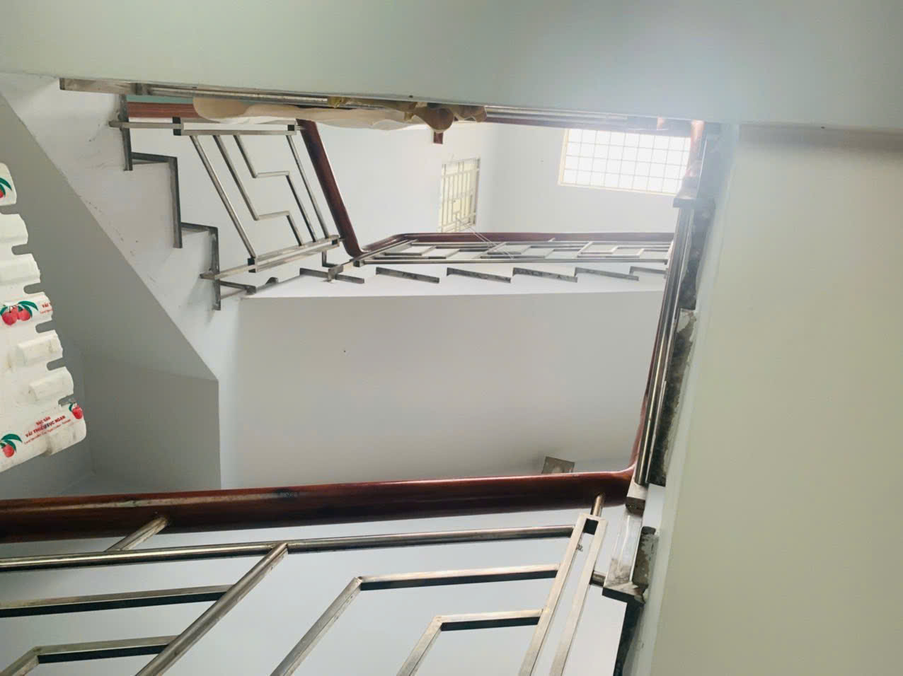 Bán nhà hẻm Lê Thị Riêng, Phường Bến Thành, Quận 1 xây 4 tầng vị trí trung tâm đắc địa – 42.7m2 7