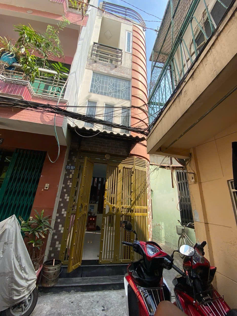 Bán nhà hẻm Lê Thị Riêng, Phường Bến Thành, Quận 1 xây 4 tầng vị trí trung tâm đắc địa – 42.7m2 3