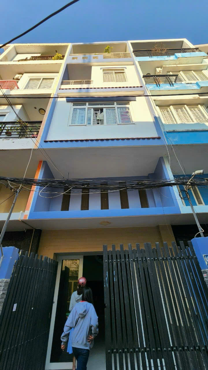 Bán nhà hẻm xe hơi cuối đường Cao Thị Chính, Phường Phú Thuận, Quận 7 thông qua hẻm 803 Huỳnh Tấn Ph