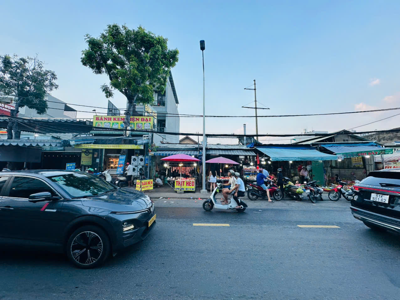 Bán nhà mặt tiền 174 Phạm Hữu Lầu, Phường Phú Mỹ, Quận 7 nhà cấp 4 đang cho thuê 40 triệu – 425m2 3
