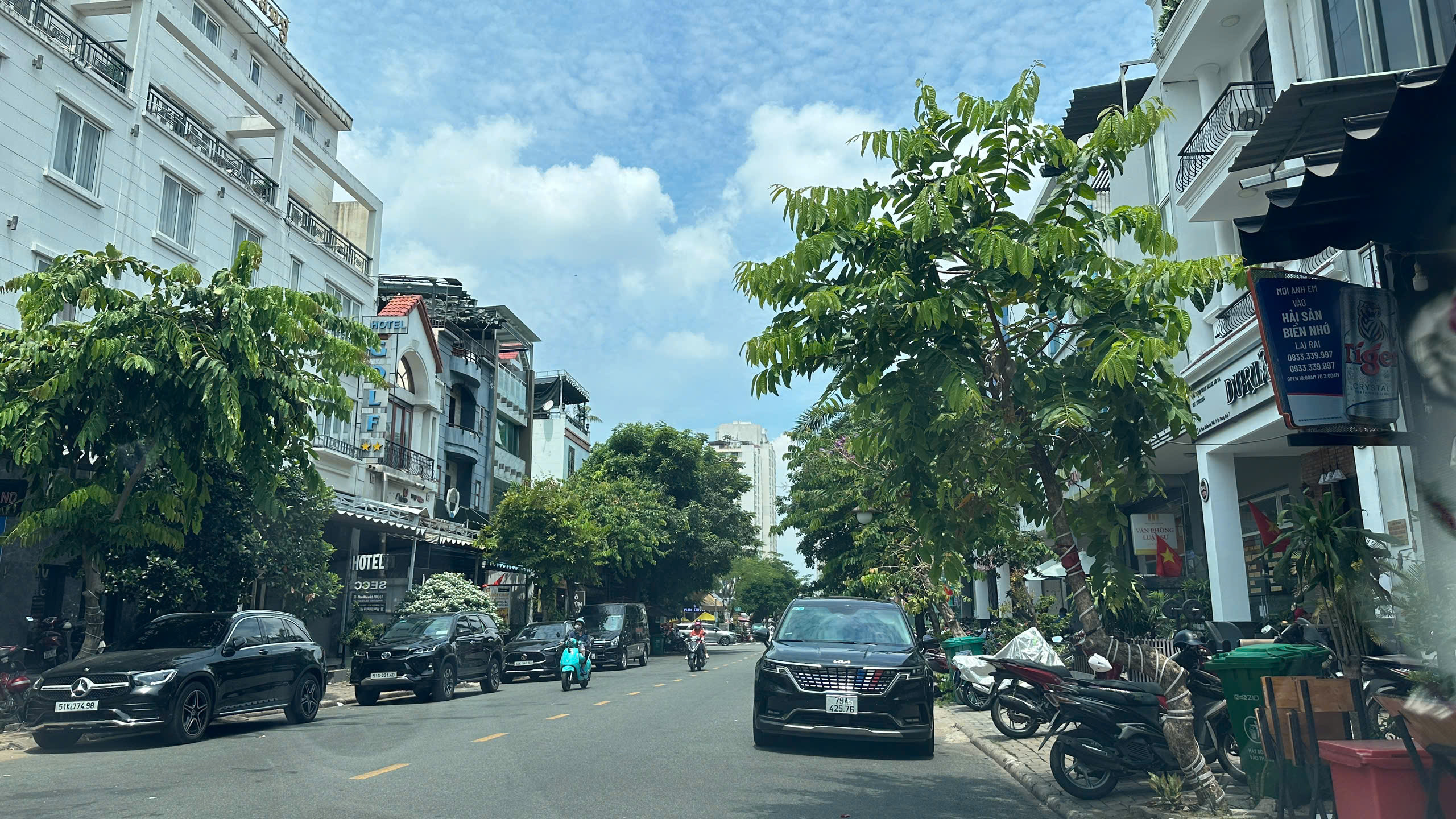 Bán nhà mặt tiền 27 Phan Khiêm Ích Phú Mỹ Hưng, Quận 7 xây 5 tầng đang cho thuê 2200usd – 111m2 3