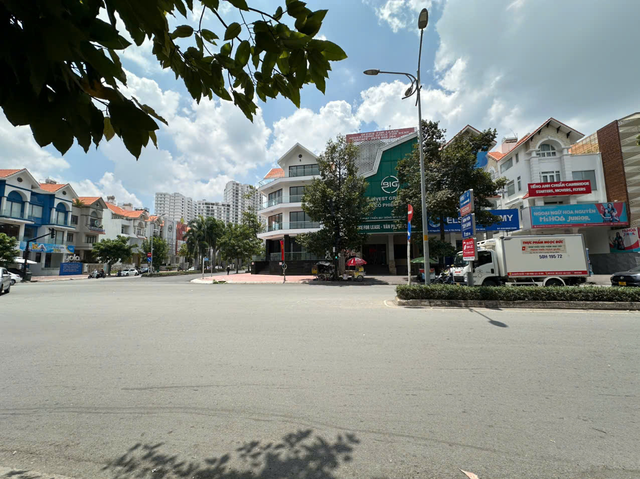 Bán hoặc cho thuê nhà mặt tiền 94 Nguyễn Thị Thập KDC Him Lam, Quận 7 xây 4 tầng – 200m2 2