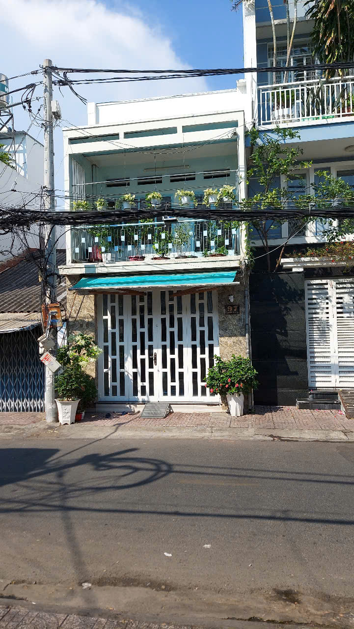 Cho thuê nhà mặt tiền kinh doanh 97 Phong Phú, Phường 11, Quận 8 xây 2 tầng có 5 phòng ngủ – 70m2