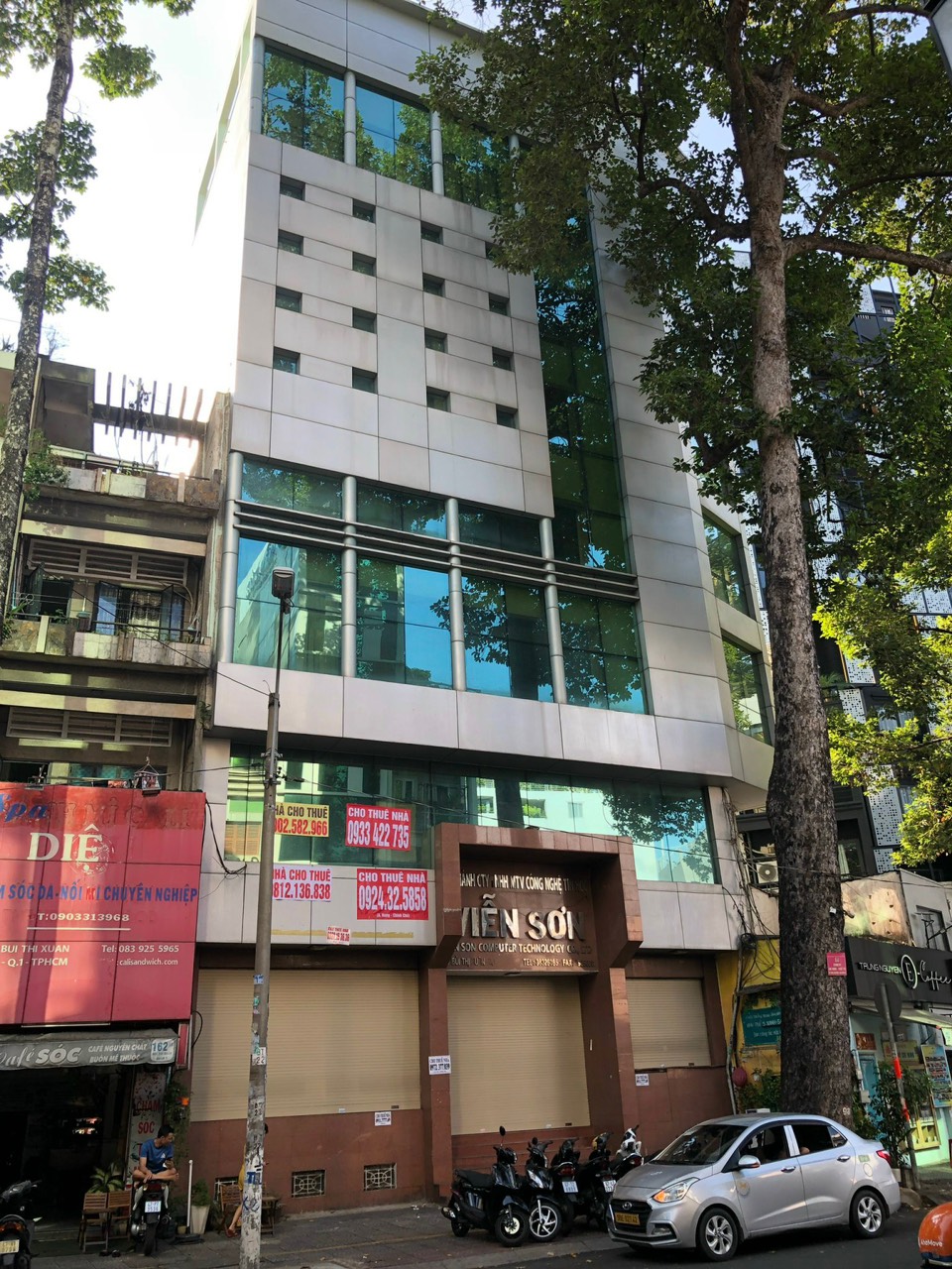 Cho thuê nhà mặt tiền Bùi Thị Xuân, Quận 1 căn góc đẹp, ngang 8m có hầm 6