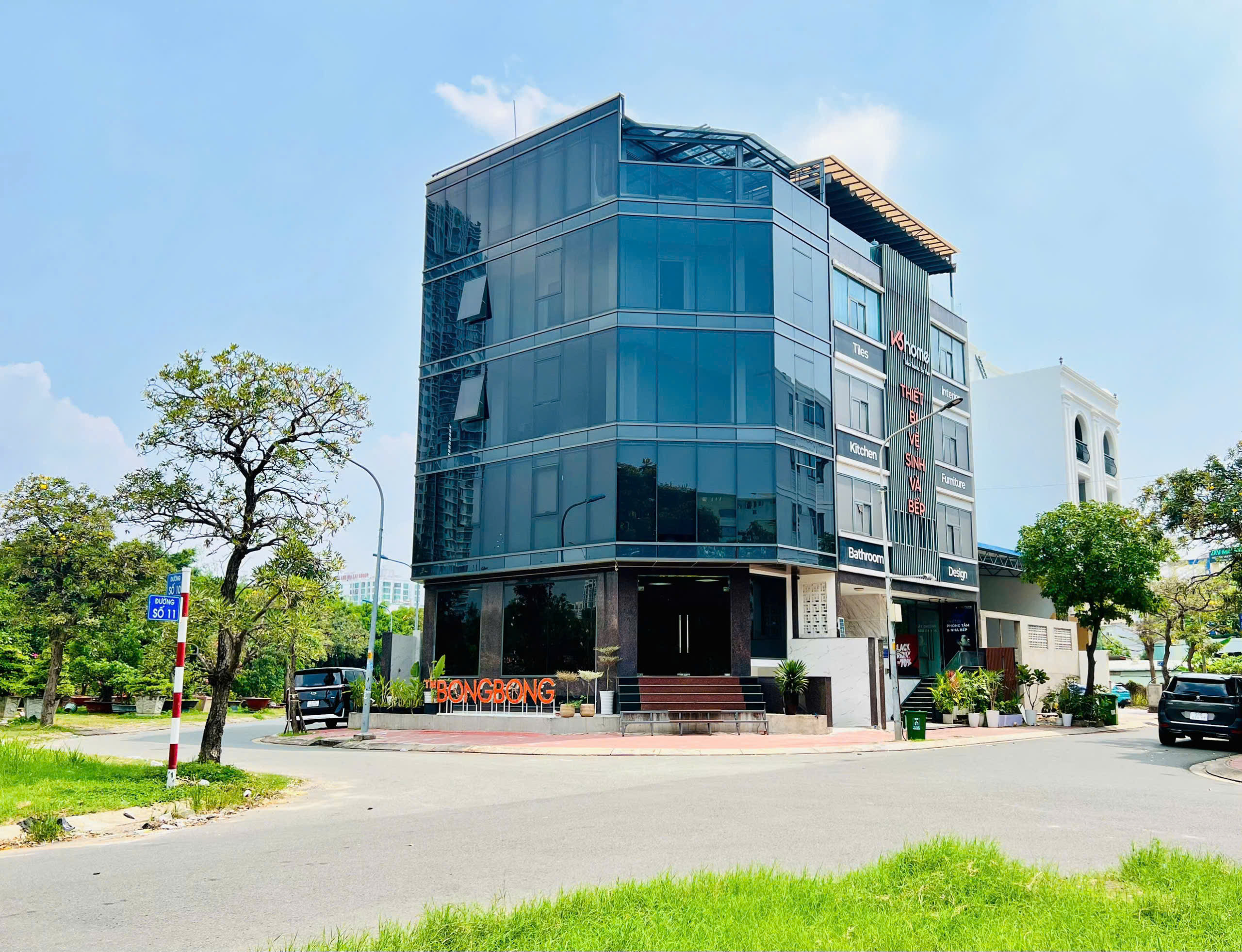Cho thuê nhà mặt tiền KDC Kim Sơn, Quận 7 căn góc 3 mặt tiền đường số 10 và 11 xây 7 tầng – 135m2 2