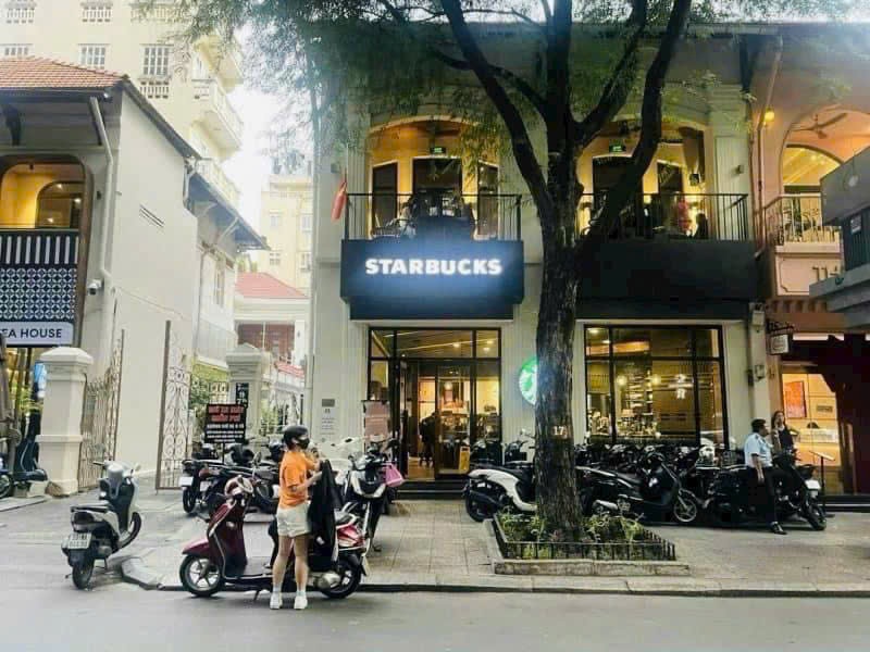 Cho thuê nhà mặt tiền Hàn Thuyên, phường Bến Nghé, Quận 1 kế bên nhà thờ Đức Bà