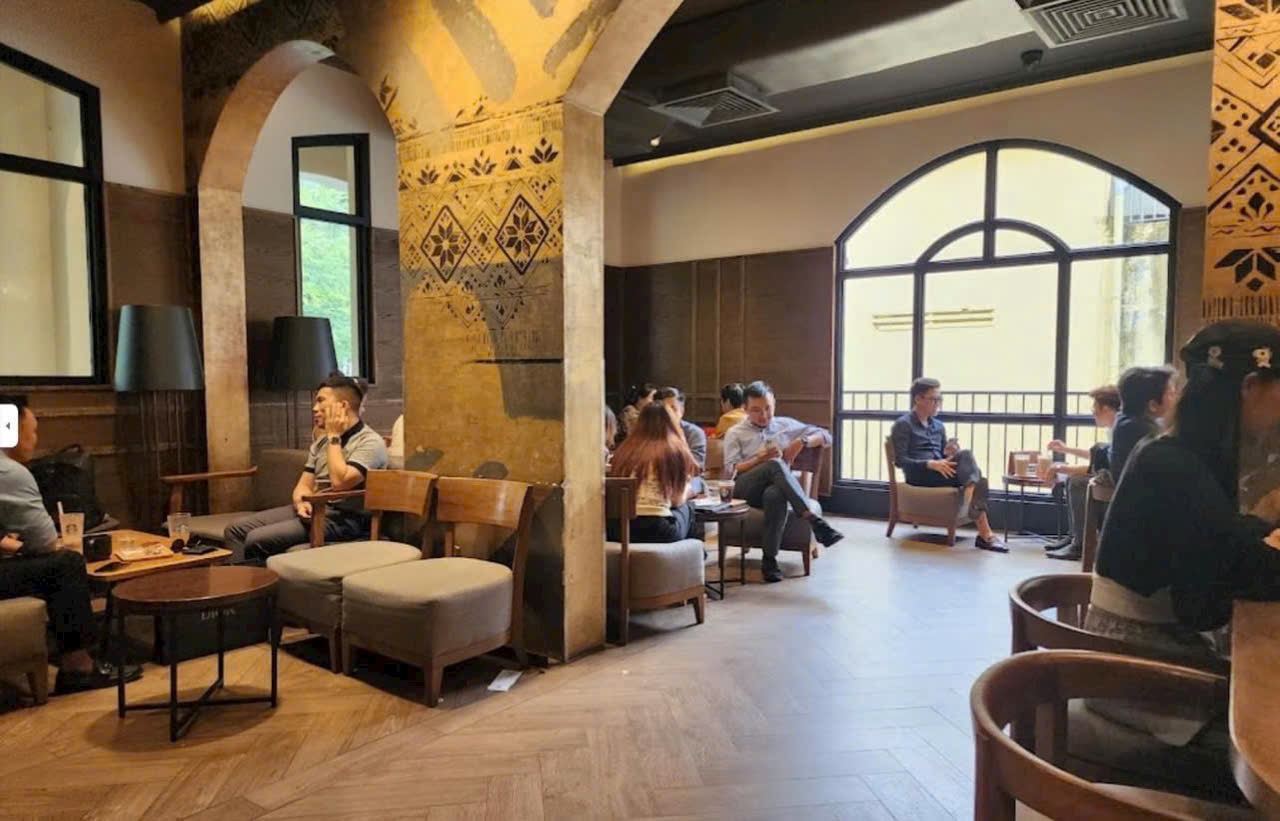 Cho thuê nhà mặt tiền Hàn Thuyên, phường Bến Nghé, Quận 1 kế bên nhà thờ Đức Bà 1