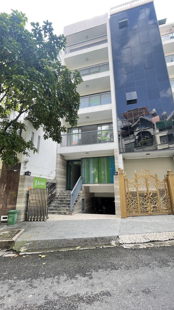 Cho thuê nhà 2 mặt tiền D1 và số 11 Him Lam, Quận 7 có hầm+4 lầu, thang máy 2