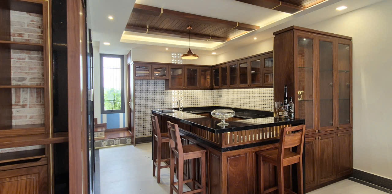 Bán nhà mặt tiền Hưng Gia 5 Phú Mỹ Hưng, Quận 7 có 6 tầng, thang máy vừa ở vừa làm văn phòng 7
