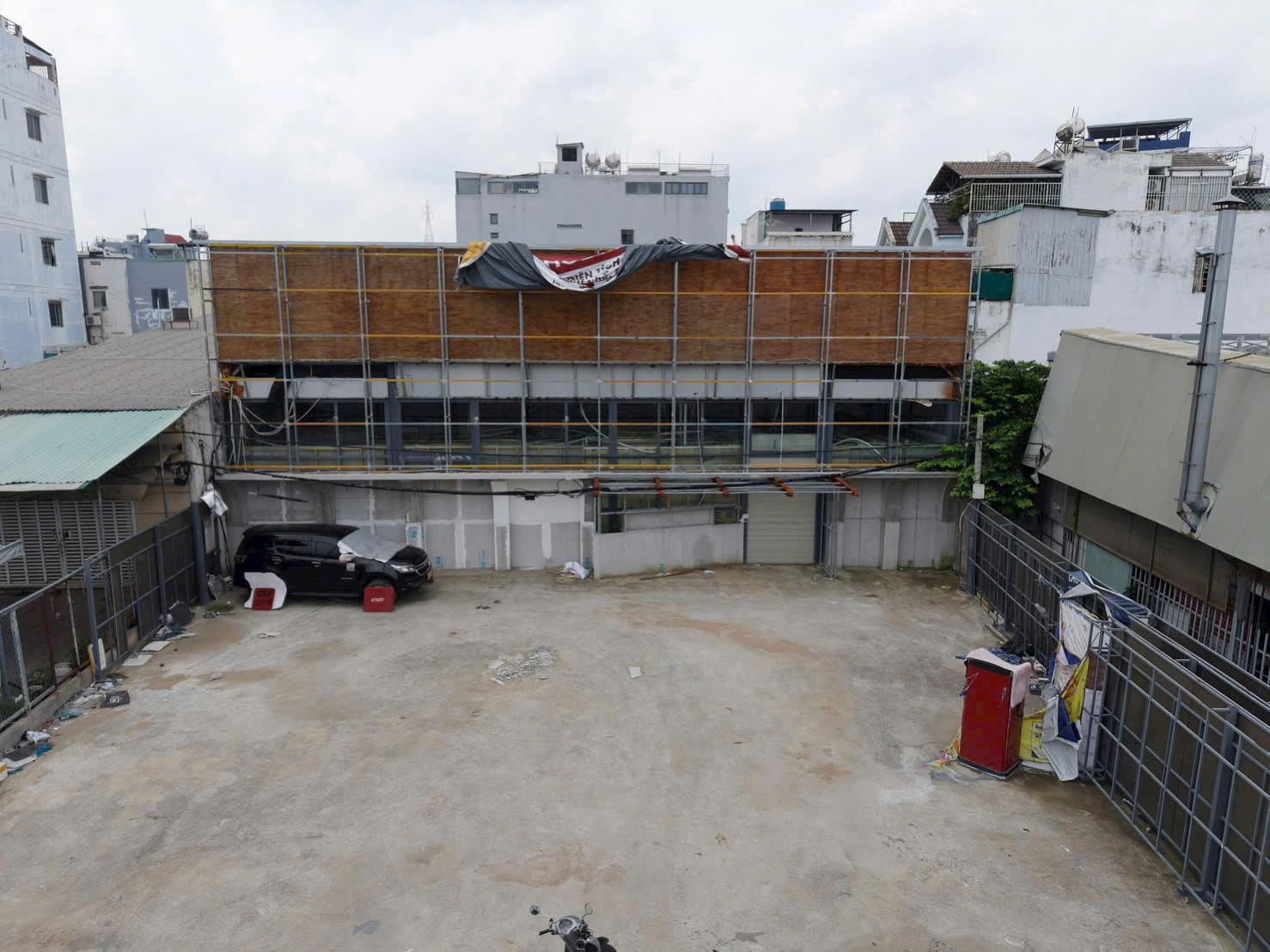 Cho thuê mặt bằng mặt tiền Nguyễn Văn Linh Phường Tân Thuận, Quận 7 có sẵn nhà tiền tiền chế – 800m2 1