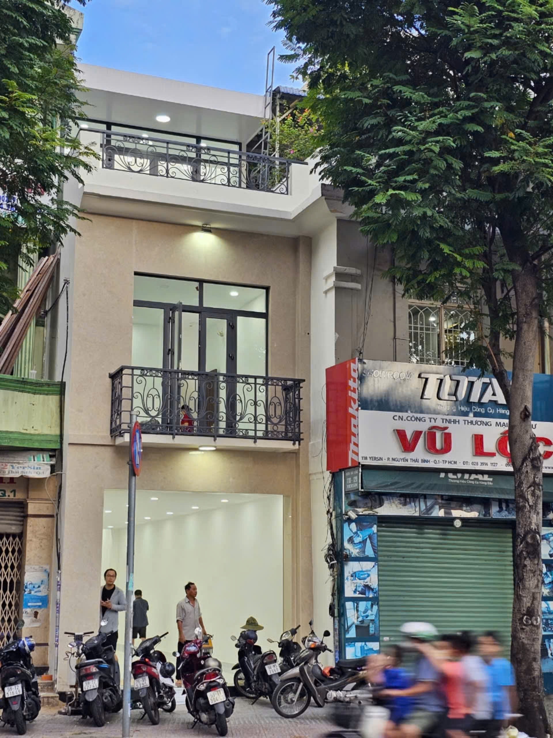 Cho thuê nhà mặt tiền 120 Yersin, Quận 1 nhà mới xây có 2 lầu vị trí trung tâm