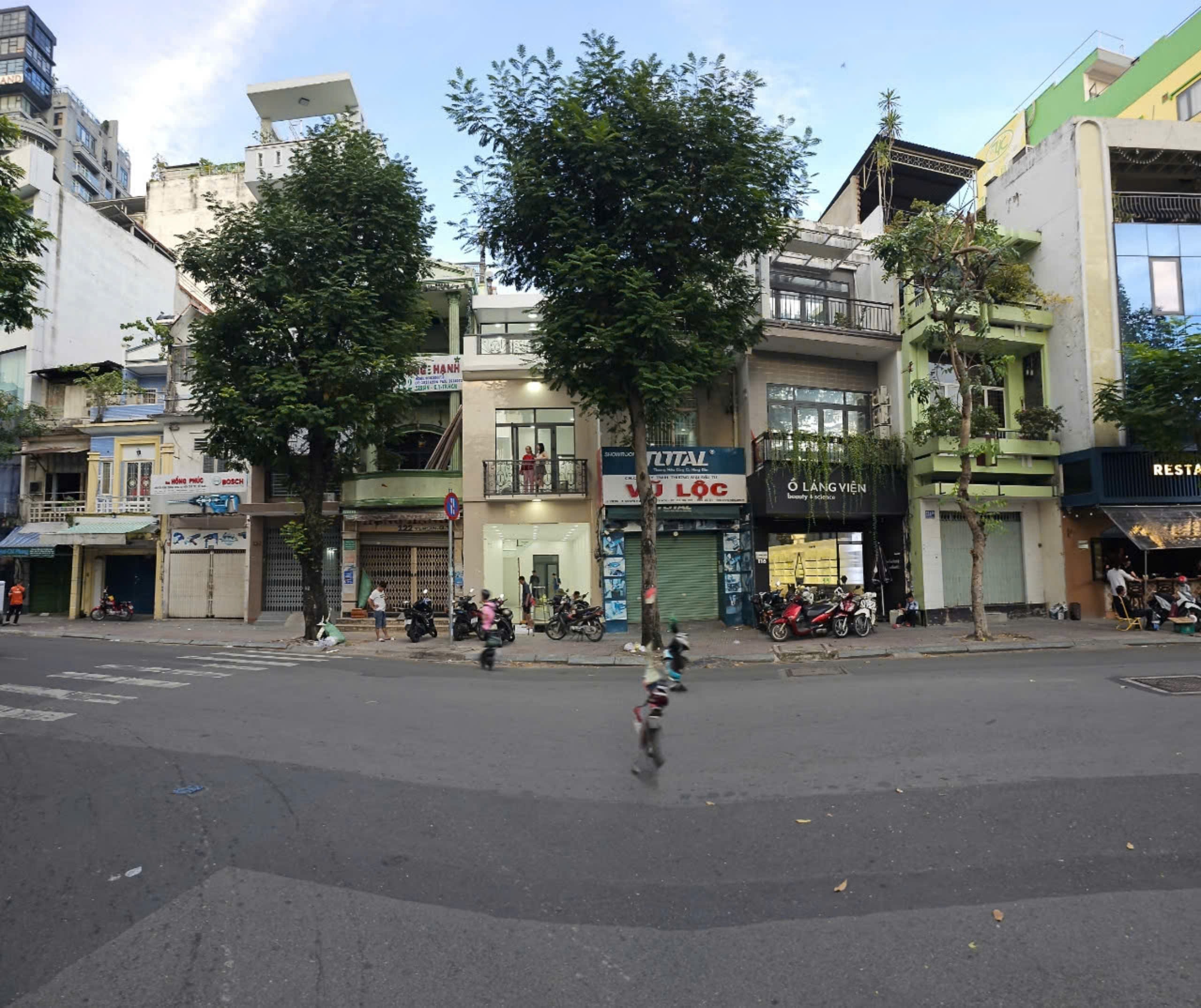 Cho thuê nhà mặt tiền 120 Yersin, Quận 1 nhà mới xây có 2 lầu vị trí trung tâm 1