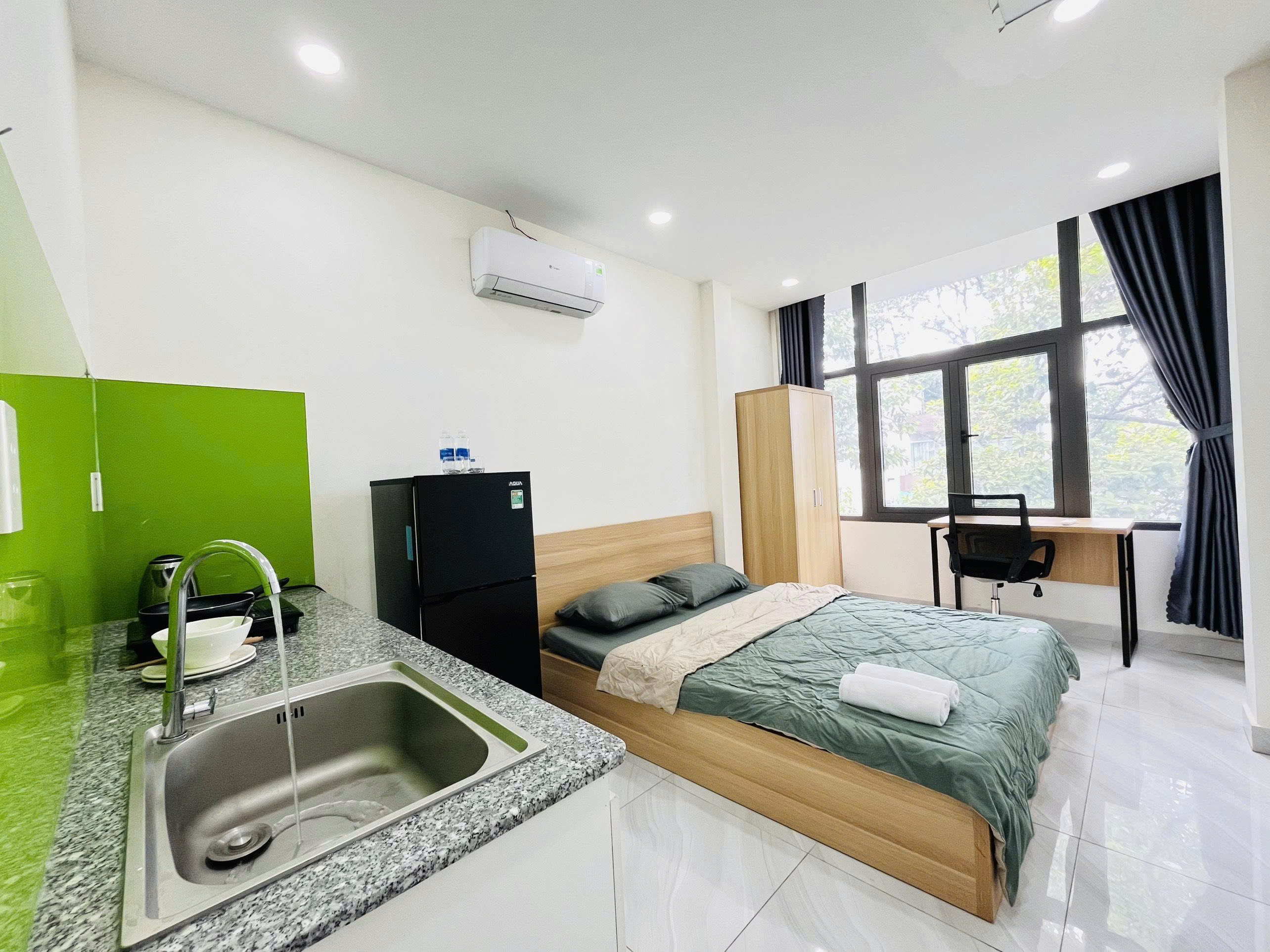 House for sale in front of 3/2 street, District 11, building 6 floors, for rent 20 million/month – 24m2 2