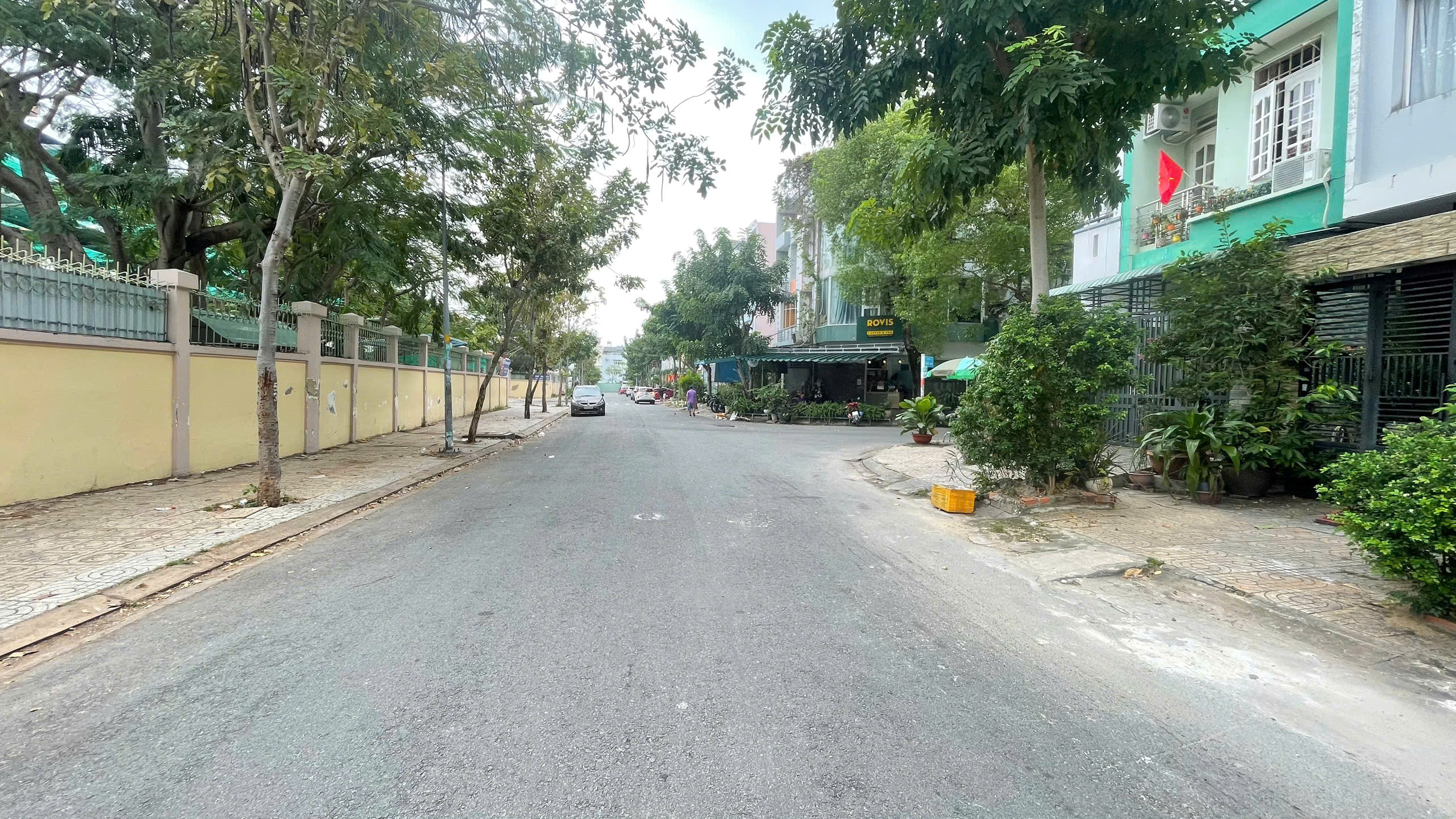 Bán hoặc cho thuê nhà phố 63 đường số 30 KDC An Phú Hưng, Quận 7 có 3 lầu, đường rộng 3