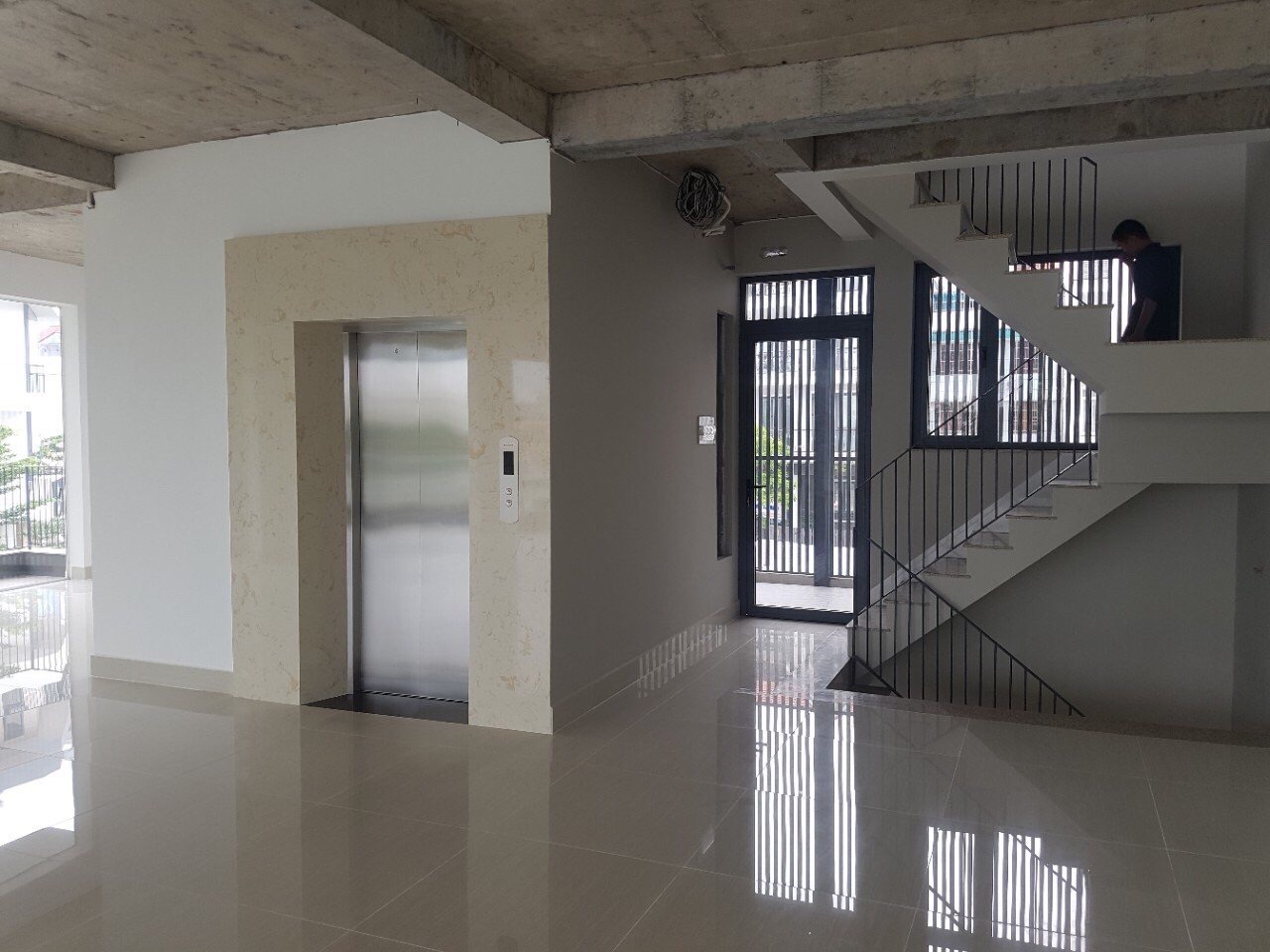 House for rent in front of D4 Him Lam street, District 7, corner apartment with 5 floors with elevator 8