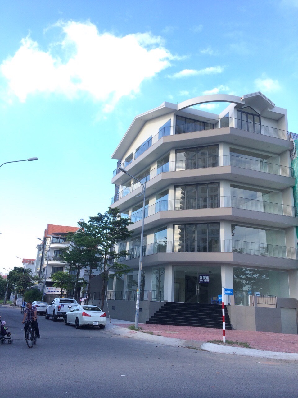 House for rent in front of D4 Him Lam street, District 7, corner apartment with 5 floors with elevator