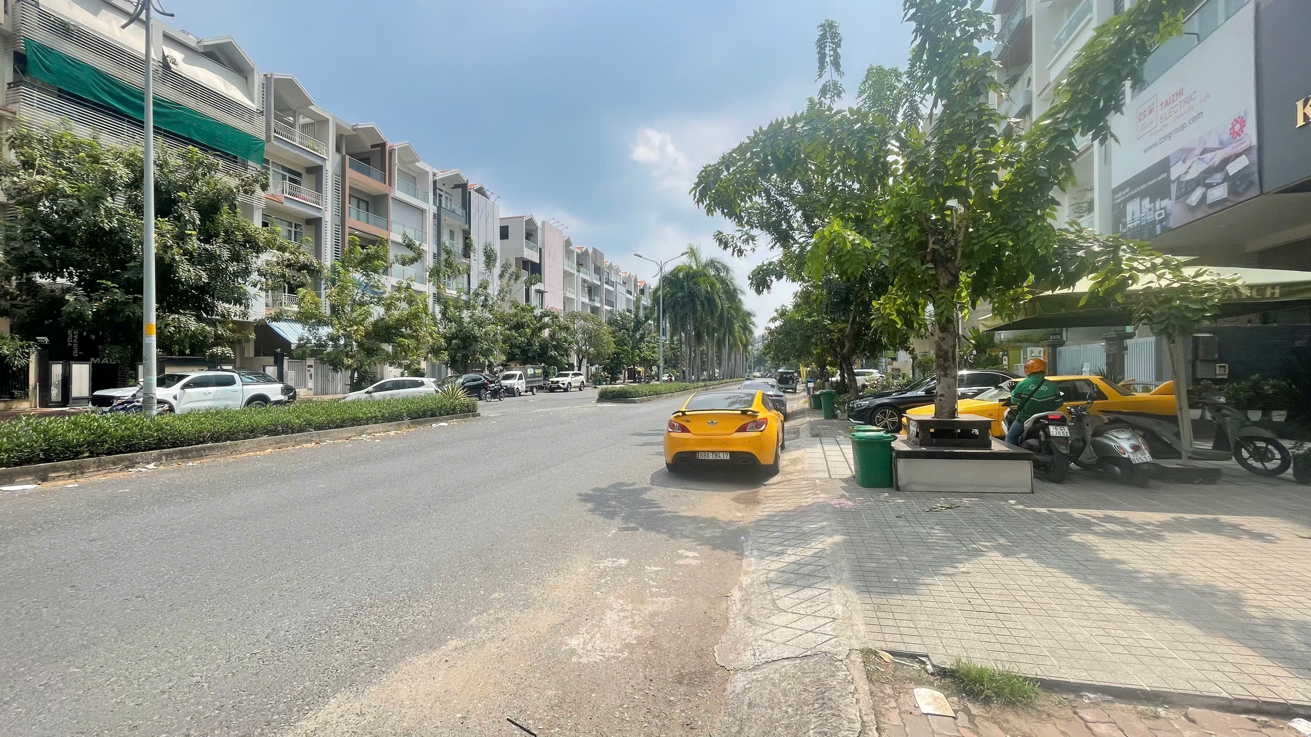 Townhouse for rent on D1 Street, Him Lam Residential Area, District 7 with 4-storey basement, main street 1