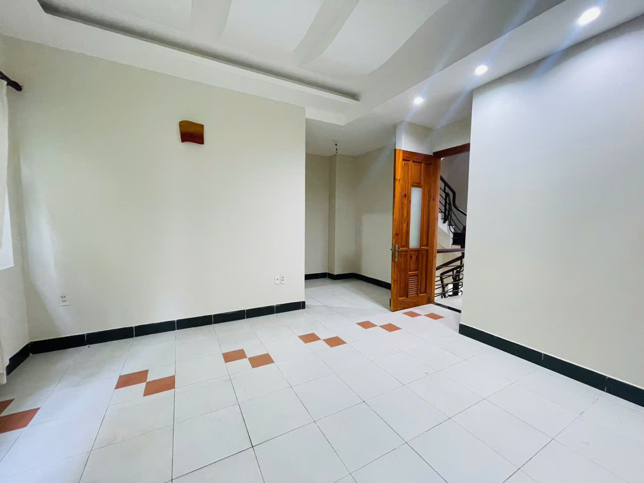 Bán hoặc cho thuê nhà phố đường Lê Văn Thêm, Hưng Phước 1, Phú Mỹ Hưng, Quận 7 có 5 tầng 1