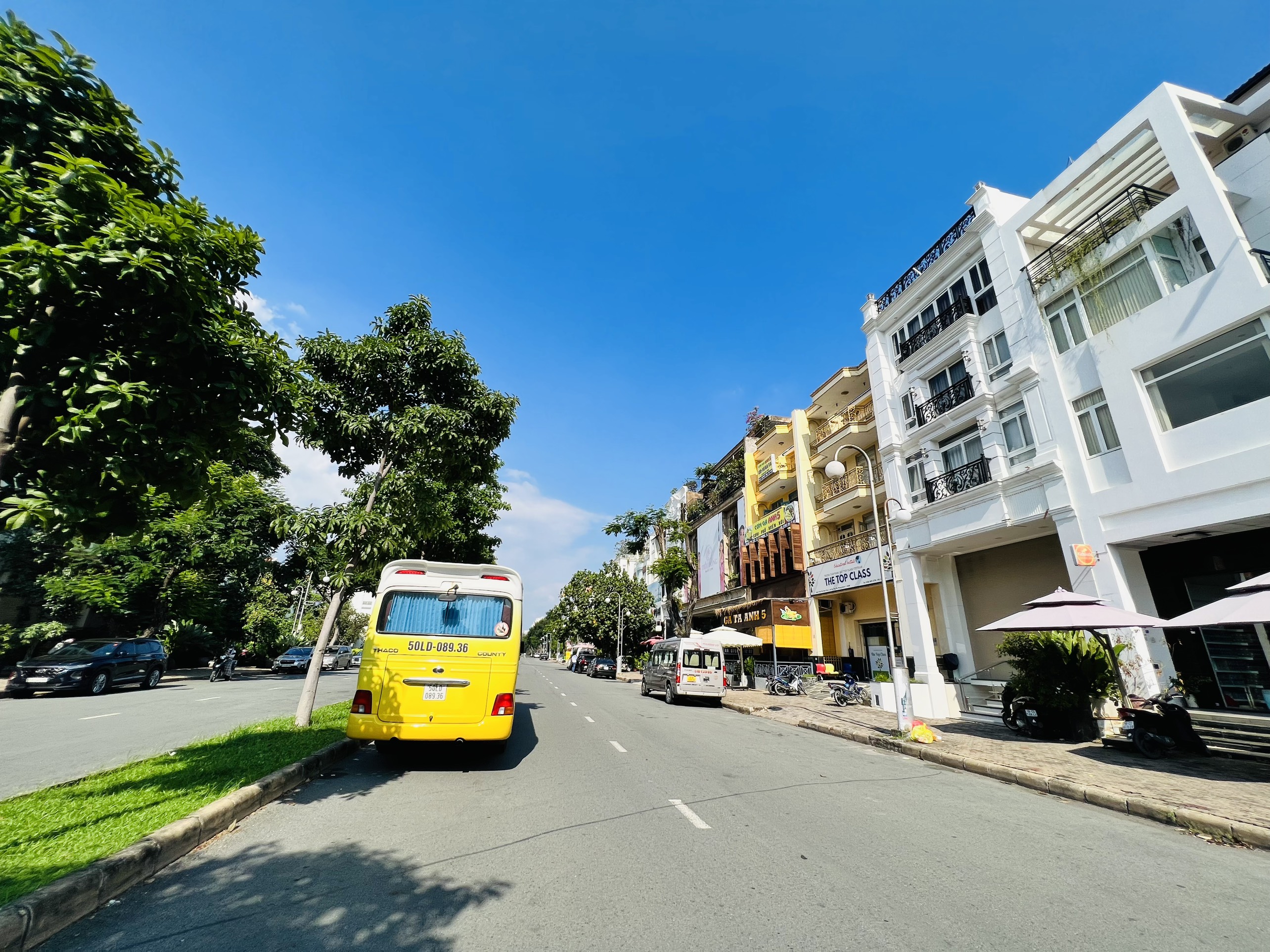 CHO THUÊ NHÀ PHỐ HÀ HUY TẬP KHU CẢNH ĐỒI PHÚ MỸ HƯNG 4